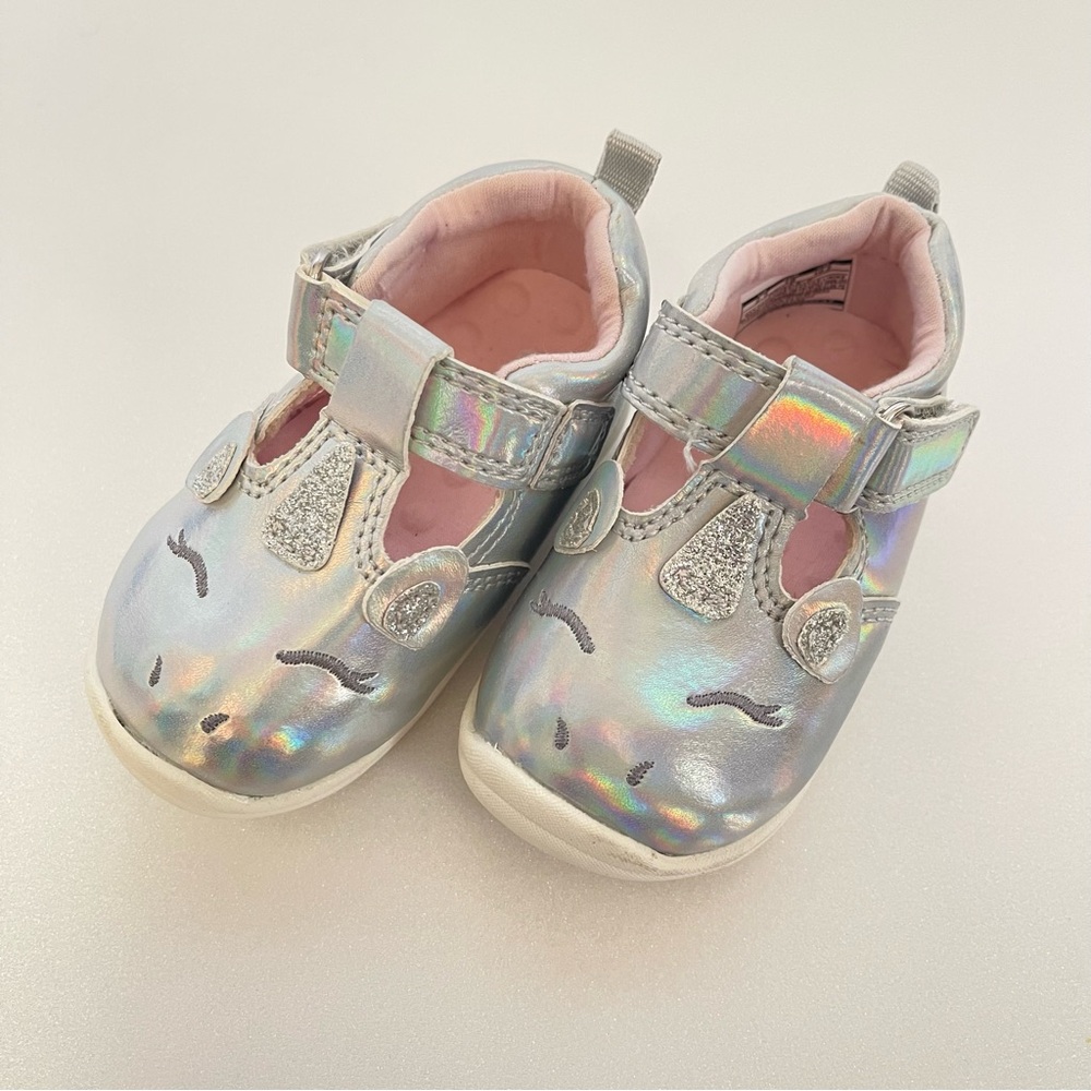 Kids Carter’s Baby First-Time Walker Holographic Unicorn Shoes Size 2.5